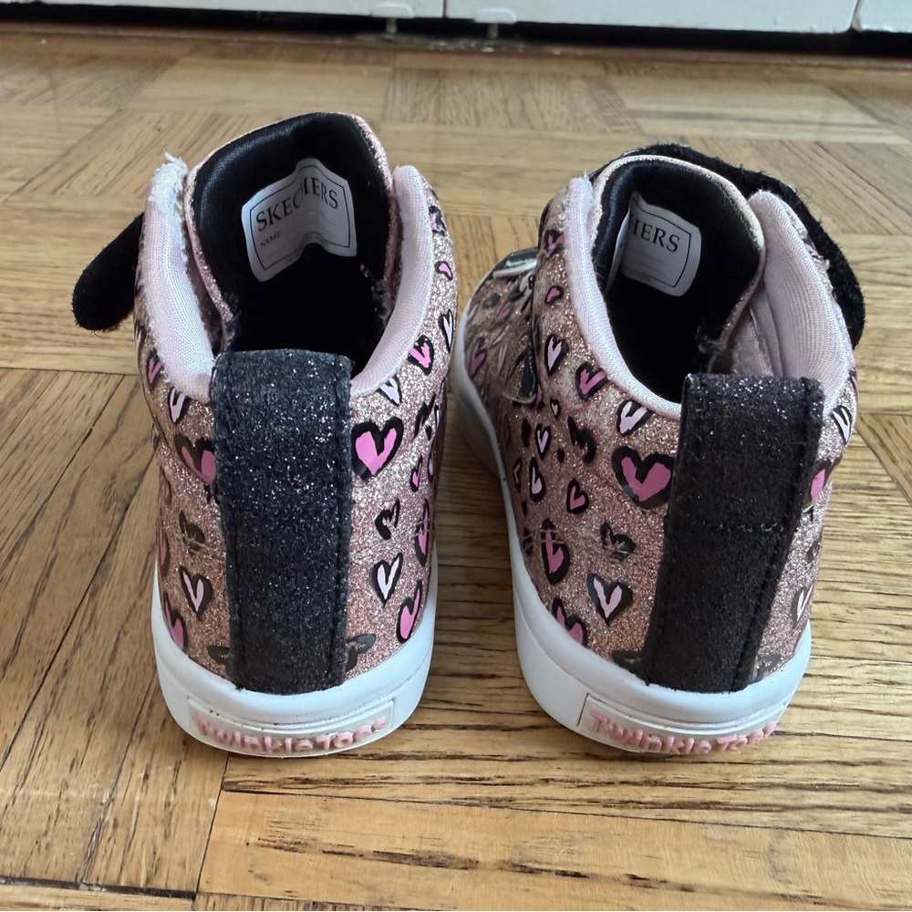 Skechers Twinkle Toes Glitter Sneakers - Picture 7 of 16